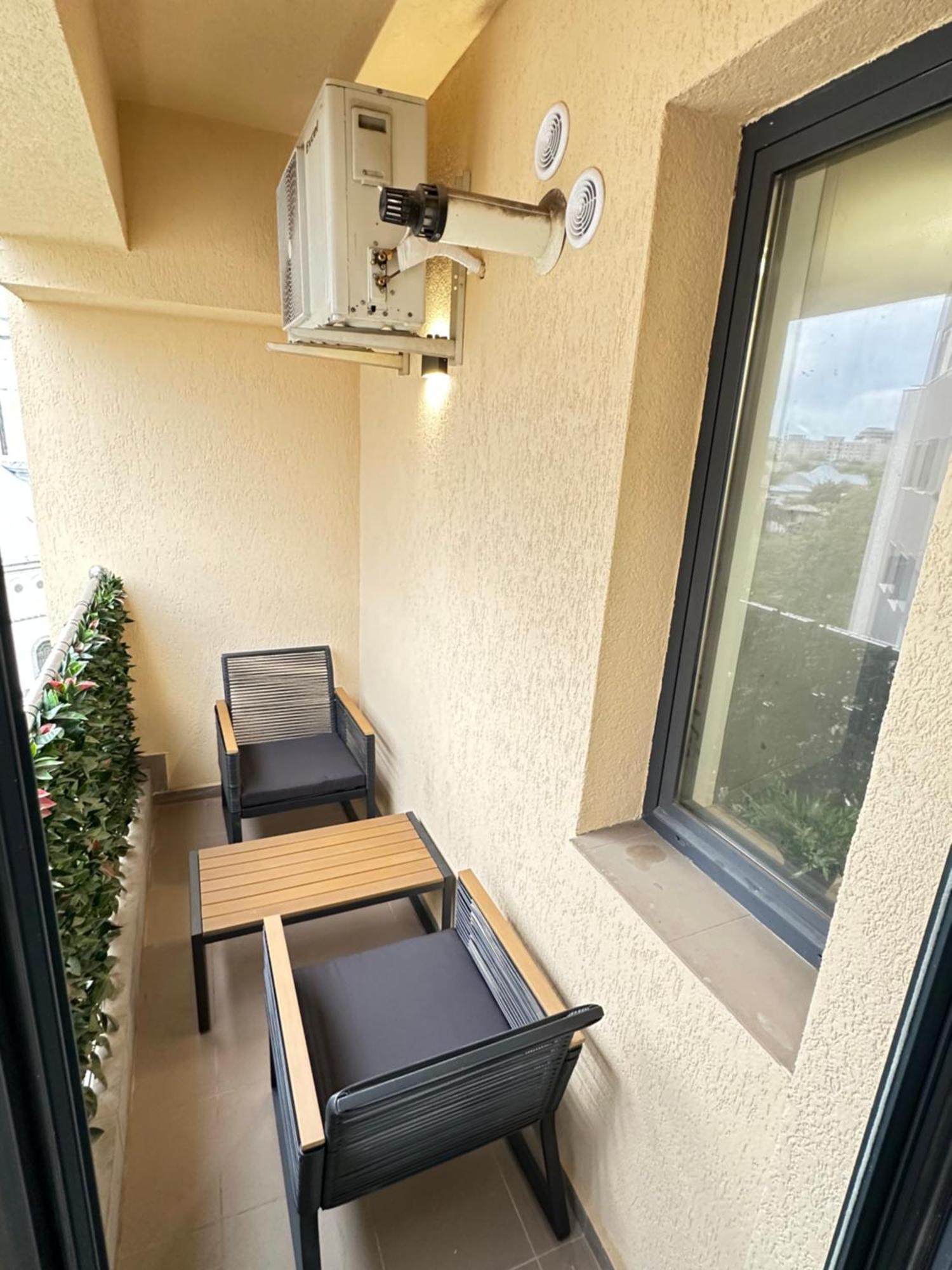 Centru Unirii Luxury Vip Palmier Apartament 2 Camere Cu Terasa Exterioara Amenajata ! Parcare Subterana Privata Climatizata Si Supravegheata Video Dar Doar Cu Rezervare In Limita Locurilor Disponibile !Proprietate In Regim Hoteliep - Nu Are Bucatarie Bukarest Eksteriør billede